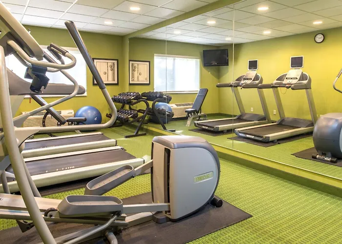 Fairfield Inn & Suites Canton
